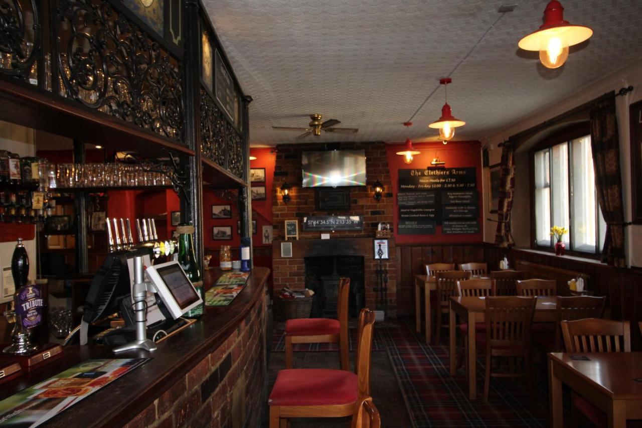 The Clothiers Arms Hotell Stroud  Eksteriør bilde